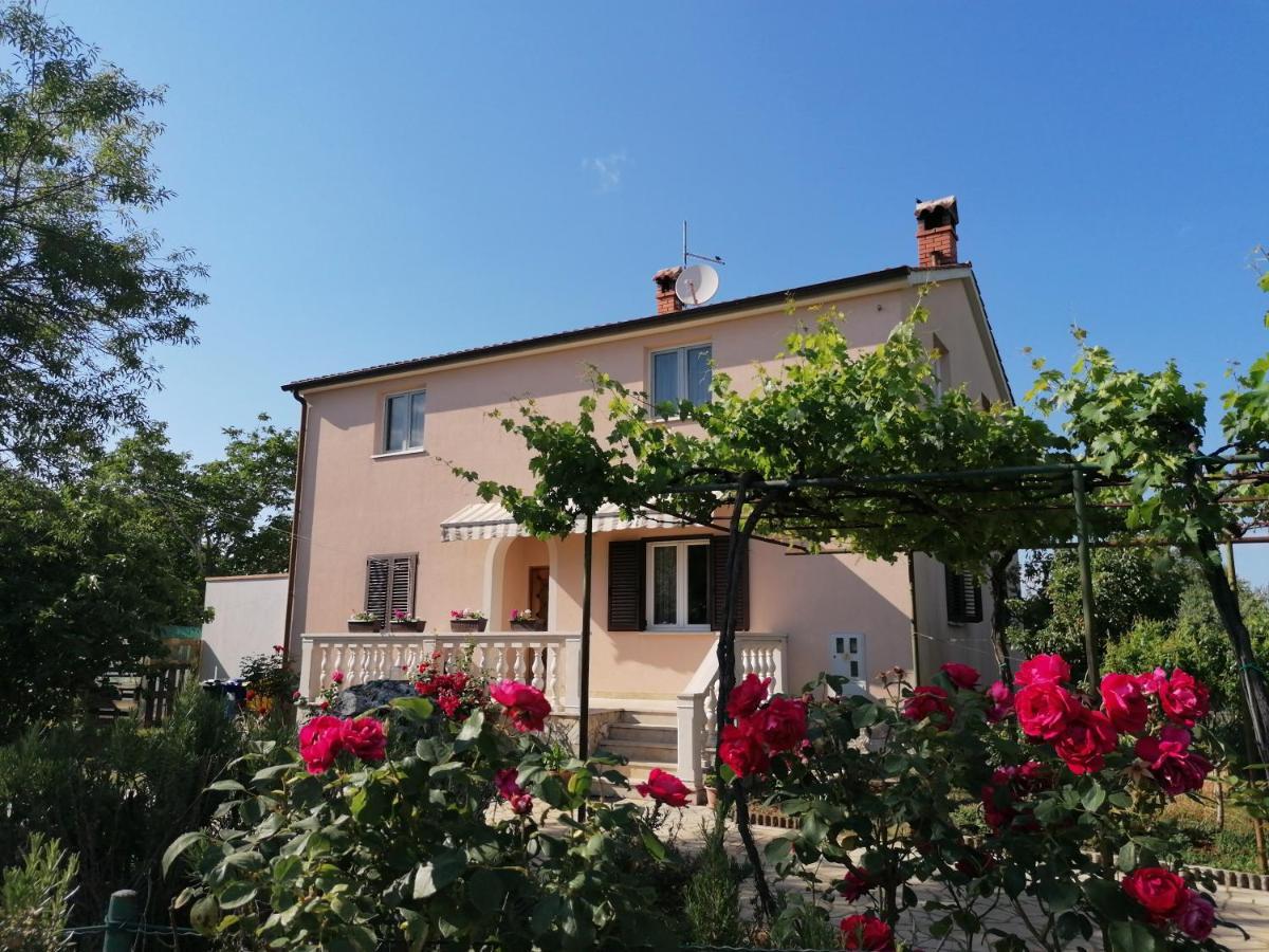 House Mario Near Rovinj Appartement Kanfanar Buitenkant foto